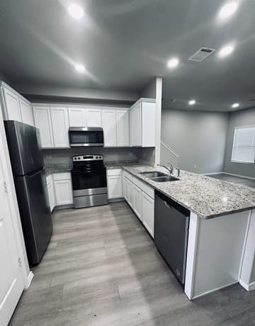 rental at 7356  Misty Ridge Dr Unit 8 in Converse, TX — photo 3