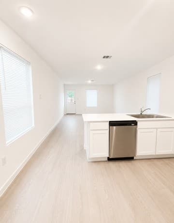 rental at 6510  Dali Bnd in San Antonio, TX — photo 5