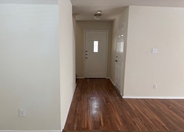 rental at 16315  Kentucky Rdg in Schertz, TX — photo 1