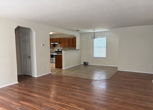 rental at 16315  Kentucky Rdg in Schertz, TX — photo 2