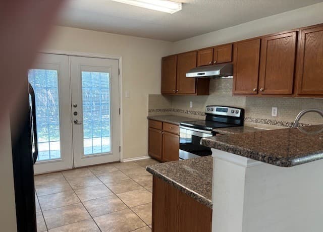 rental at 16315  Kentucky Rdg in Schertz, TX — photo 4