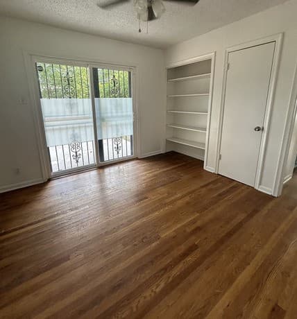 rental at 355  Cresham in San Antonio, TX — photo 5