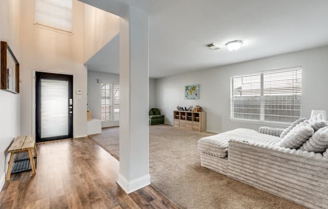 rental at 1017  Silvertree in Schertz, TX — photo 4