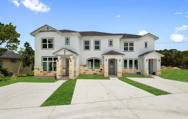 rental at 2820  Puter Creek Rd Unit C in Spring Branch, TX — photo 1
