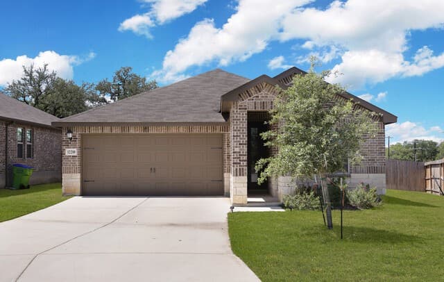 rental at 12210  Icon Rdg in San Antonio TX
