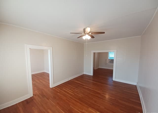 2-bedroom rental at 127 W Magnolia Ave Unit 4 in San Antonio, TX — photo 1
