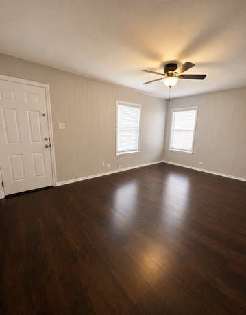 rental at 123  Harwood Dr Unit 1 in San Antonio, TX — photo 3