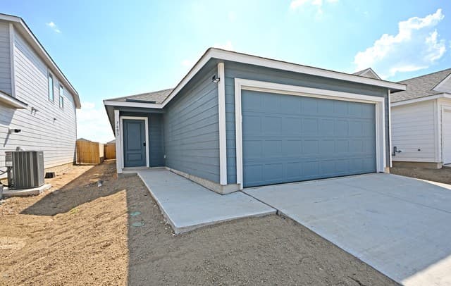 rental at 7603  Adam Star in San Antonio TX