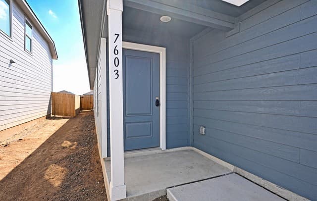 rental at 7603  Adam Star in San Antonio, TX — photo 2