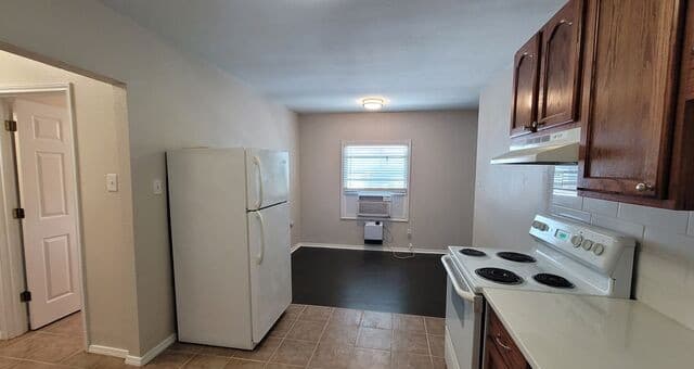 rental at 137 E Norwood Ct Unit 3 in San Antonio, TX — photo 1