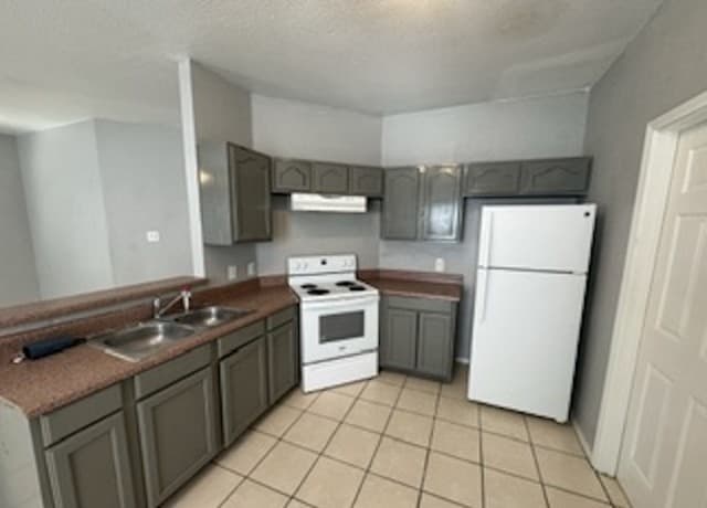 rental at 1707  Dawson St Unit 2101 in San Antonio, TX — photo 3