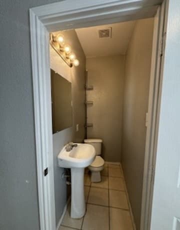 rental at 1707  Dawson St Unit 2101 in San Antonio, TX — photo 5