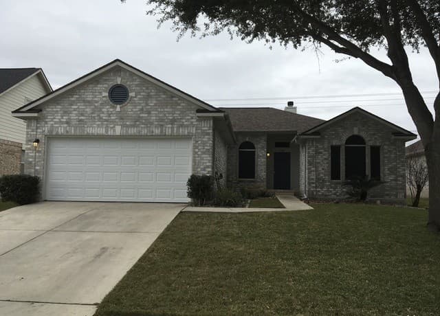 rental at 824  Cross Branch Dr in Schertz, TX — photo 1