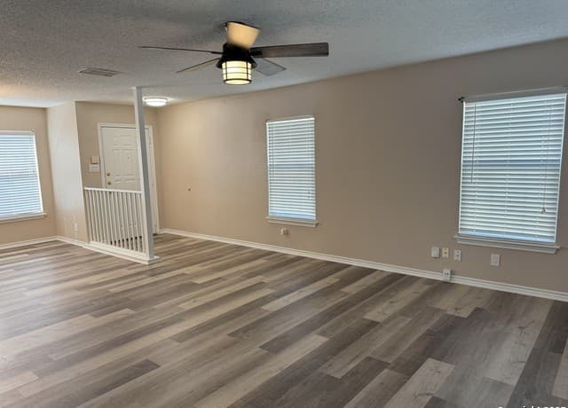 rental at 8290  Morning Grove in Converse, TX — photo 3