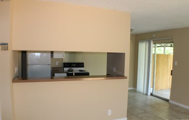 rental at 5216  Meadow Fld Unit 4 in San Antonio, TX — photo 3