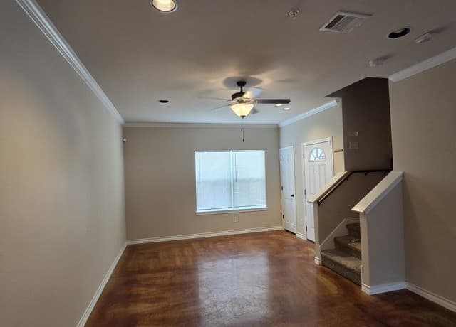 rental at 610  Meadow Arbor Ln Unit 2 in Universal City, TX — photo 5