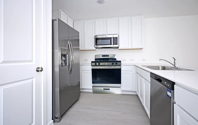 rental at 7615  Adam Star in San Antonio, TX — photo 4