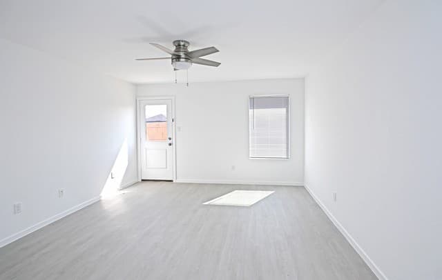 rental at 7615  Adam Star in San Antonio, TX — photo 5