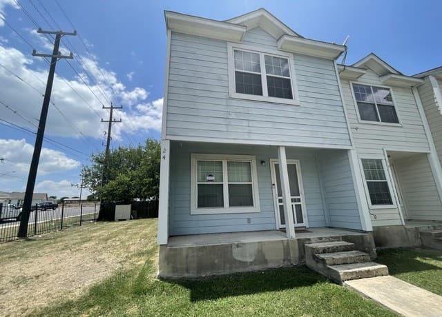 rental at 24  Bratton Dr in San Antonio, TX — photo 1