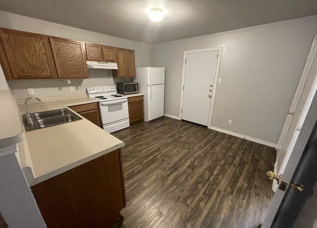 rental at 24  Bratton Dr in San Antonio, TX — photo 4
