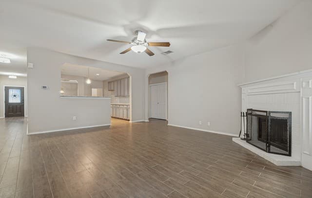 rental at 1970  Sunderidge in San Antonio, TX — photo 5