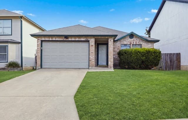 rental at 6826  Celes Meadow Dr in Converse, TX — photo 1