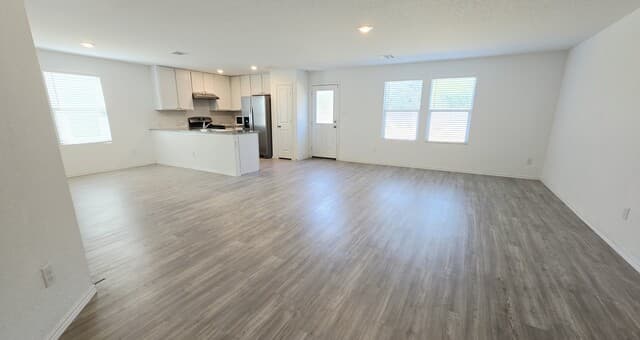 rental at 9615  Littleton Grist in San Antonio, TX — photo 3