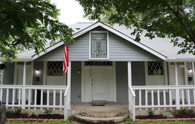 rental at 2120 Monterey St Unit 102 in San Antonio TX