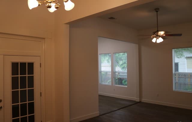 rental at 2120  Monterey St Unit 102 in San Antonio, TX — photo 5