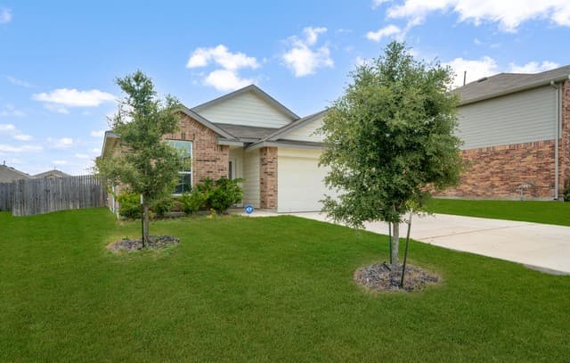 rental at 731  Overlook Rdg in Cibolo, TX — photo 3