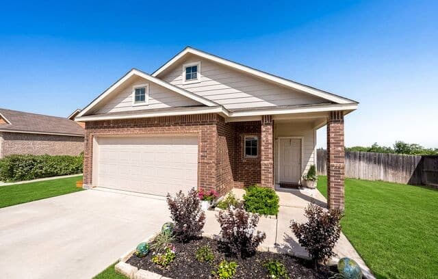 rental at 5702  Cicada Cir in Converse, TX — photo 5