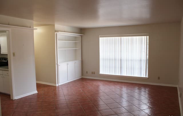 rental at 8401 N New Braunfels Ave Unit 109 in San Antonio, TX — photo 2