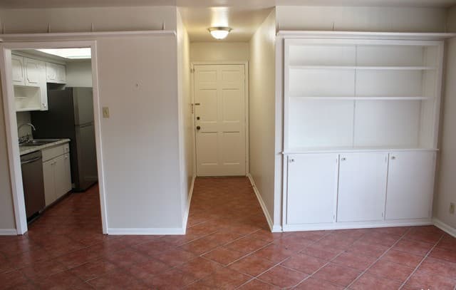 rental at 8401 N New Braunfels Ave Unit 109 in San Antonio, TX — photo 3