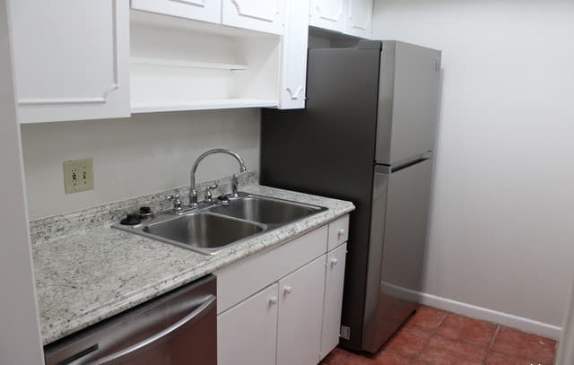 rental at 8401 N New Braunfels Ave Unit 109 in San Antonio, TX — photo 5