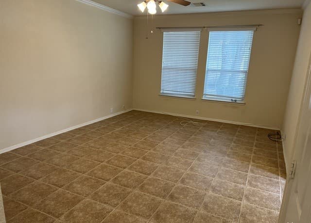 rental at 2532  Grayson Cir in San Antonio, TX — photo 1