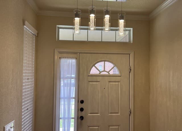 rental at 2532  Grayson Cir in San Antonio, TX — photo 3