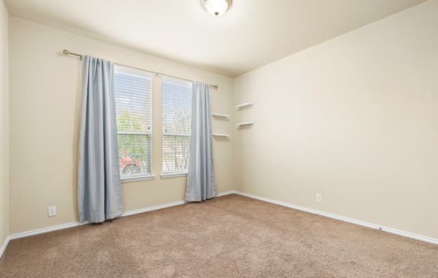 rental at 8514  Hamer Rnch in San Antonio, TX — photo 3