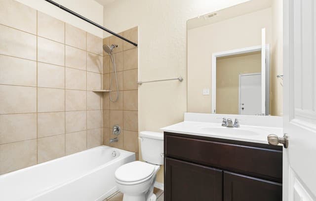 rental at 8514  Hamer Rnch in San Antonio, TX — photo 4
