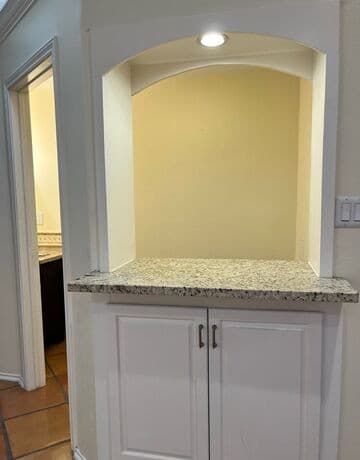 rental at 7707  Broadway Unit 3A in San Antonio, TX — photo 3