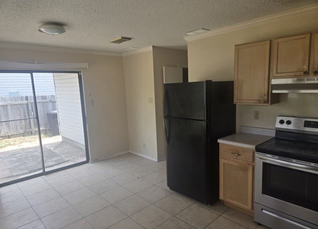 rental at 5015  Taylor Kenton in San Antonio, TX — photo 5