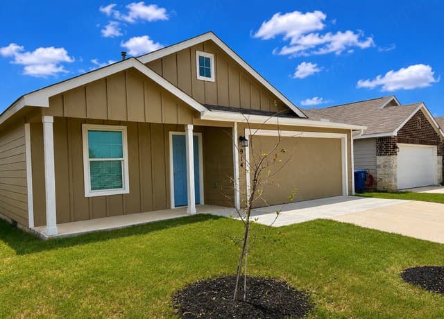 rental at 914  Albatross Way in San Antonio, TX — photo 2