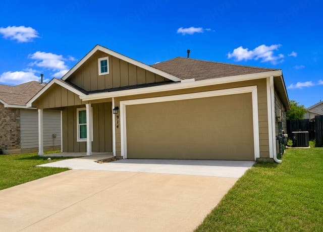 rental at 914  Albatross Way in San Antonio, TX — photo 3