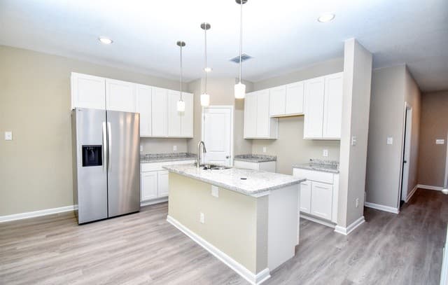 rental at 6214  Oakland Rdg Unit 101 in San Antonio, TX — photo 3