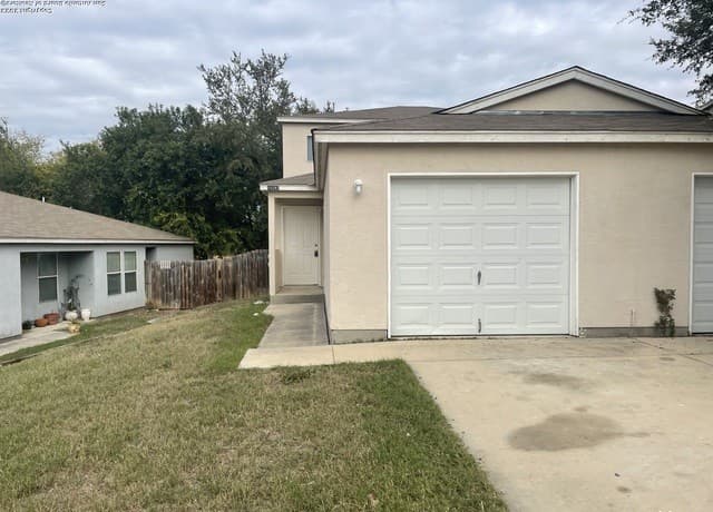 rental at 11247  Terra Loop Rd in San Antonio, TX — photo 2