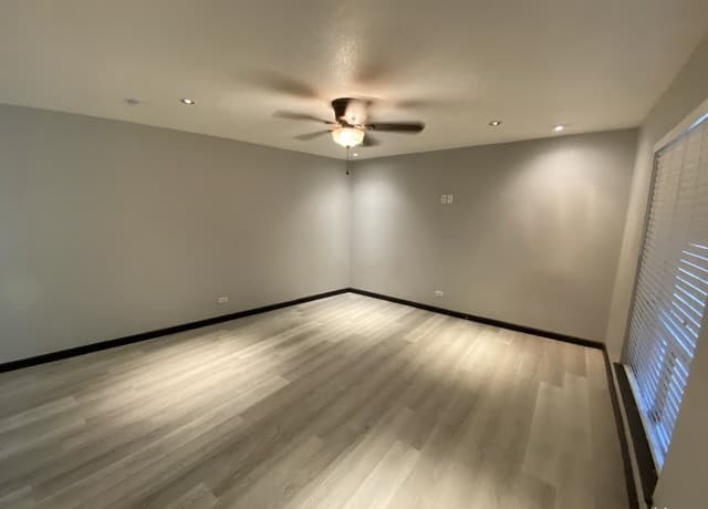 1-bedroom rental at 211 Natalen Ave Unit 104 in San Antonio, TX — photo 1