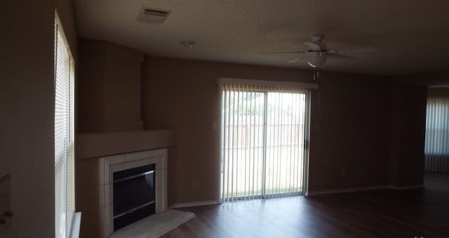 rental at 5011  Shara Mist in San Antonio, TX — photo 3
