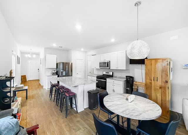 rental at 10512  Pomme in San Antonio, TX — photo 5