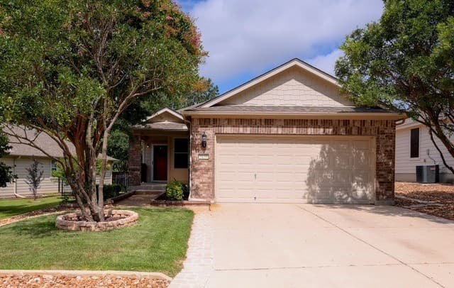 rental at 5139  Cactus Thorn in San Antonio, TX — photo 1