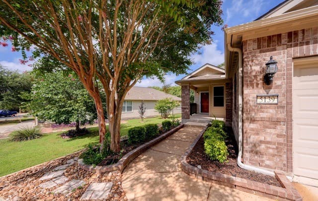 rental at 5139  Cactus Thorn in San Antonio, TX — photo 4