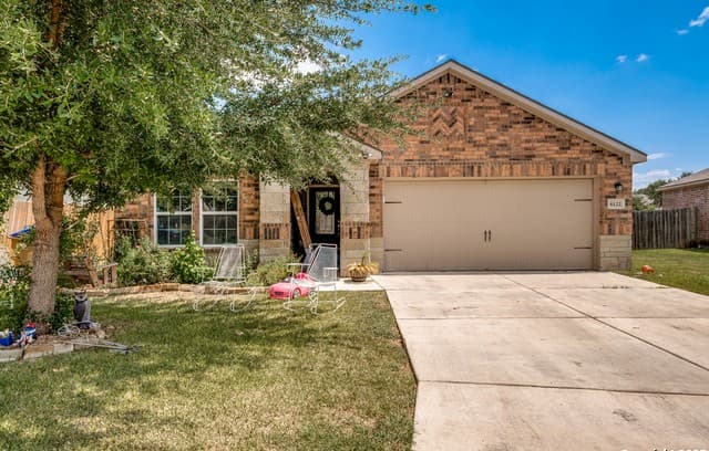 rental at 6122  Underwood Way in San Antonio, TX — photo 2